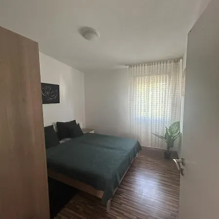 With Parking Space - 25155 Appartement *