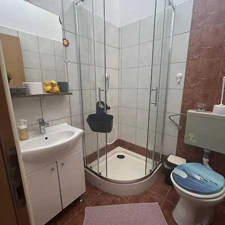 With Parking Space - 25155 Appartement *